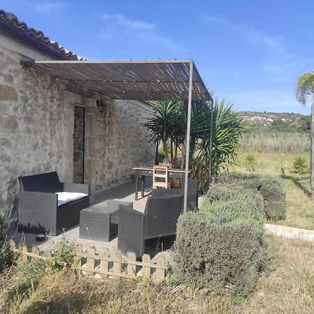 Bramasole Charming House Hotel Comiso Luaran gambar